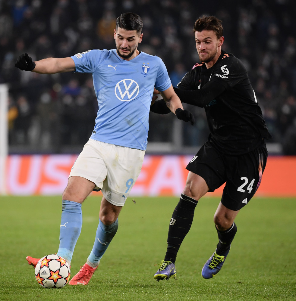 曾吐槽曼联门票难搞，斯科尔斯、巴特和弗格森一起现身包厢