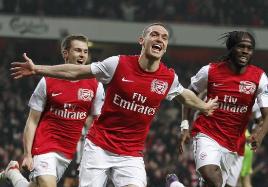 [NBA-湖人] 砸歪篮筐！湖人大将6中1怒砍2分 正负值队内最低