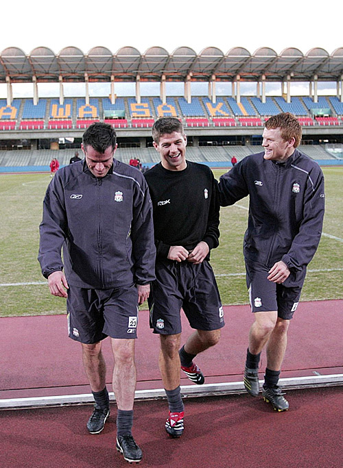 周二007德甲：斯图加特VS法兰克福，欧冠资格争夺关键战！