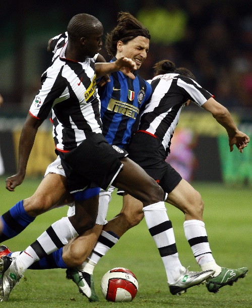 轻取公牛！杜兰特28+10，史密斯救命8分，火箭该让雨姐首发了