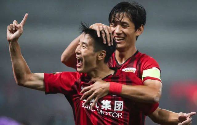 继神太乙后，神关羽也来了，RNG新人完虐飞牛，时隔1753天再次战胜RW侠！