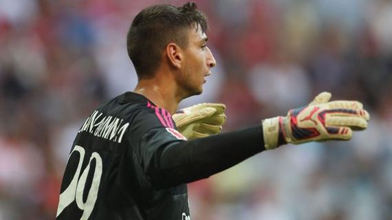 视频：Uzi名人堂皮肤幕后故事 ｜ 薇恩、殿堂传奇 卡莎和联盟不朽 卡莎原画